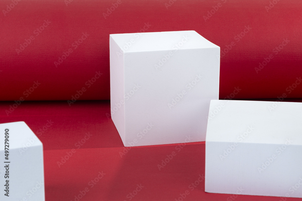 Białe kostki do fotografii produktowej, białe pudełka - obrazy, fototapety, plakaty 