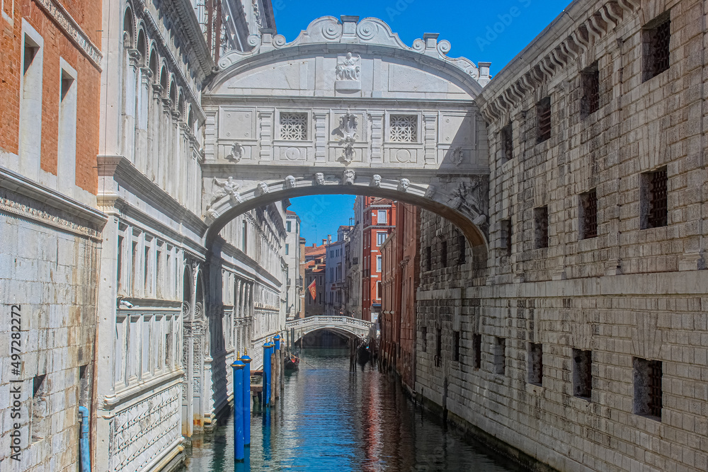 bridge of sights in Venice