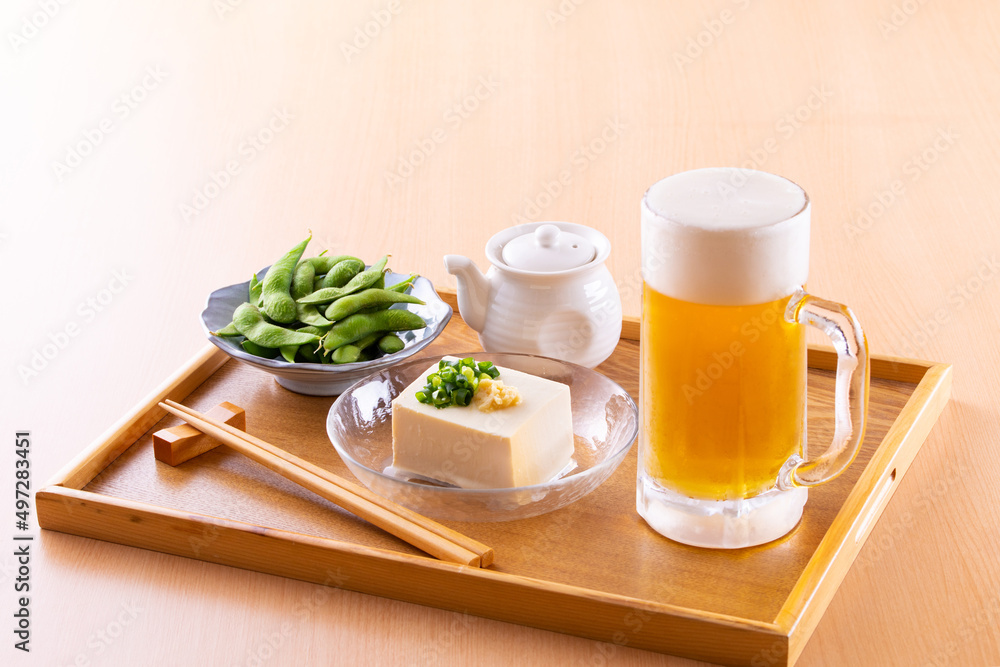 自宅でビールを楽しむ 自宅でビールを楽しむ