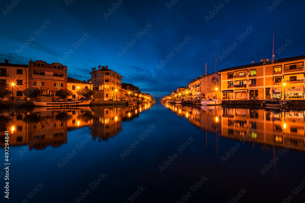 Fototapeta premium Old harbour of Grado town in panorama idyllic