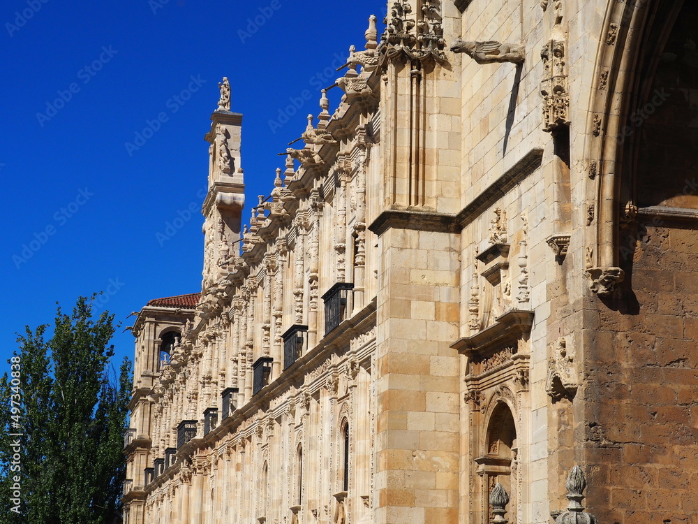 Leon, ciudad con mucha historia, tiene una bonita catedral. España.