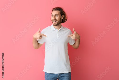 Handsome young man in styli...