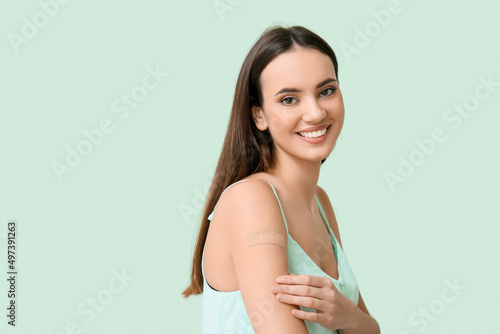 Smiling young woman with ap...