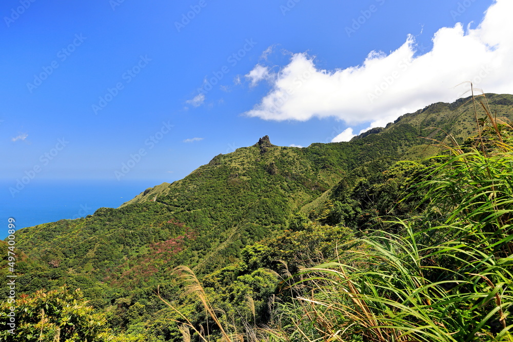 Naklejka premium Mountain view of Jinguashi and Jiufen area a popular tourist destination in Taipei Taiwan