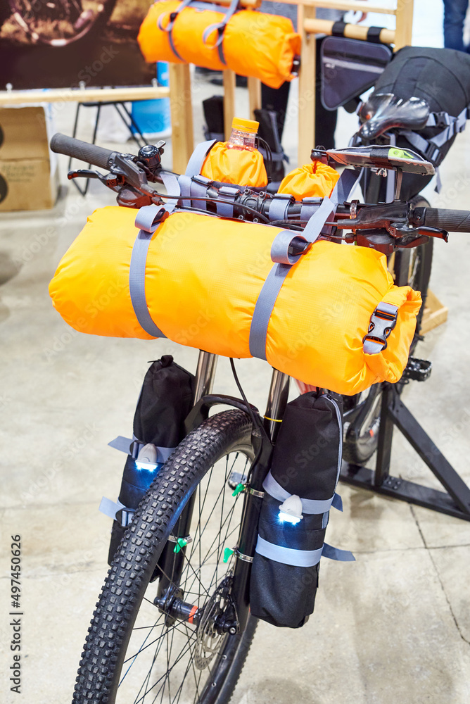 Travel bike handlebar bag