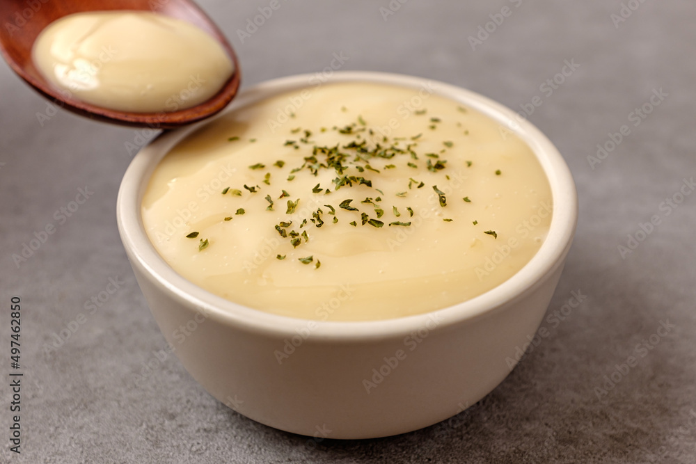 Spicy and Sweet Garlic Dipping Sauce with Garlic Spicy and Sweet Garlic Dipping Sauce with Garlic