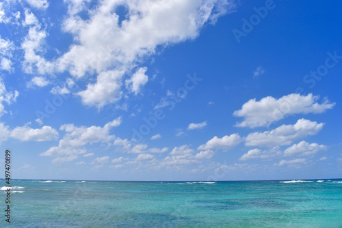 Fototapeta Naklejka Na Ścianę i Meble -  沖縄の綺麗な海