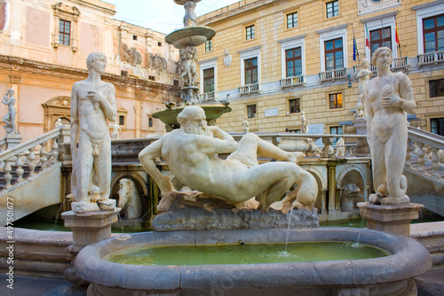 ragment of Pretoria Fountain at Piazza Pretoria in Palermo, Sicily, Italy	 photo