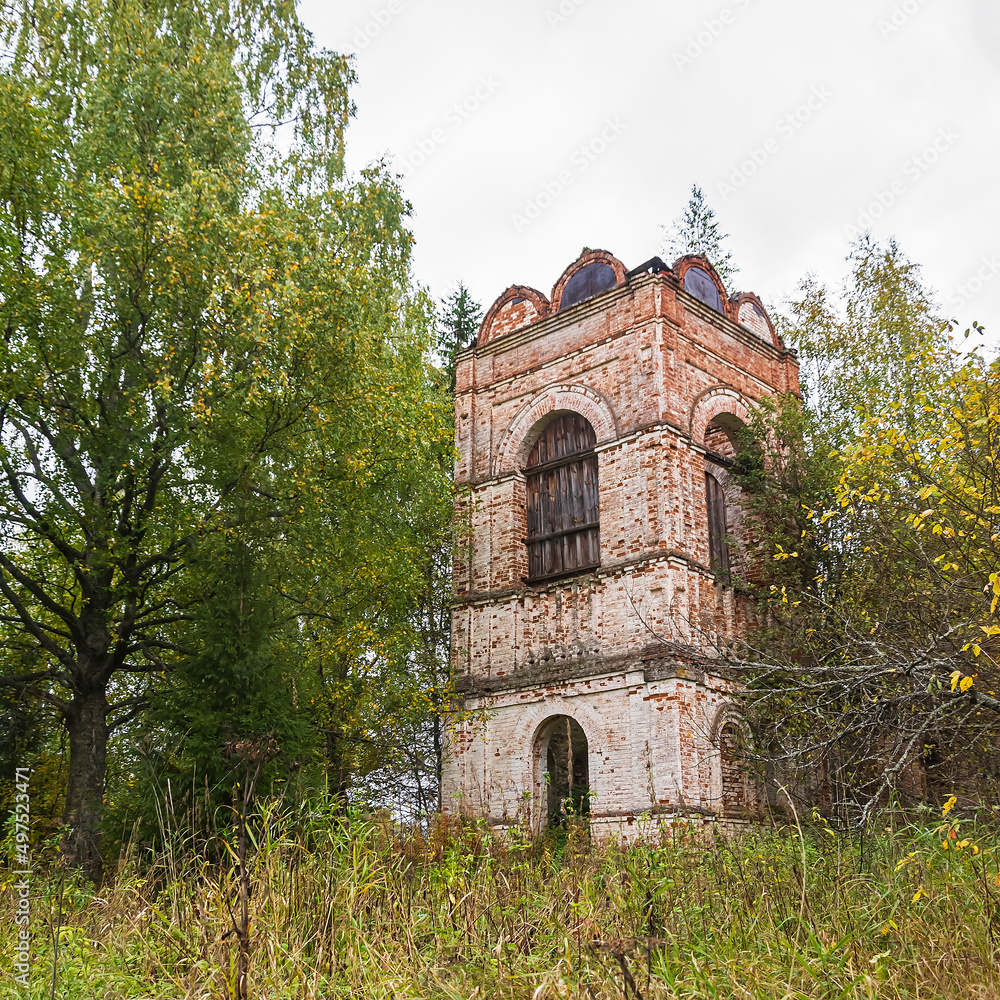 Naklejka premium abandoned Orthodox church