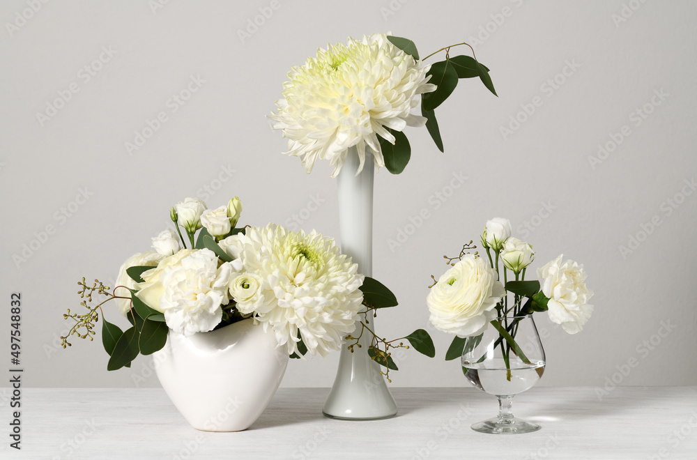 White floral composition