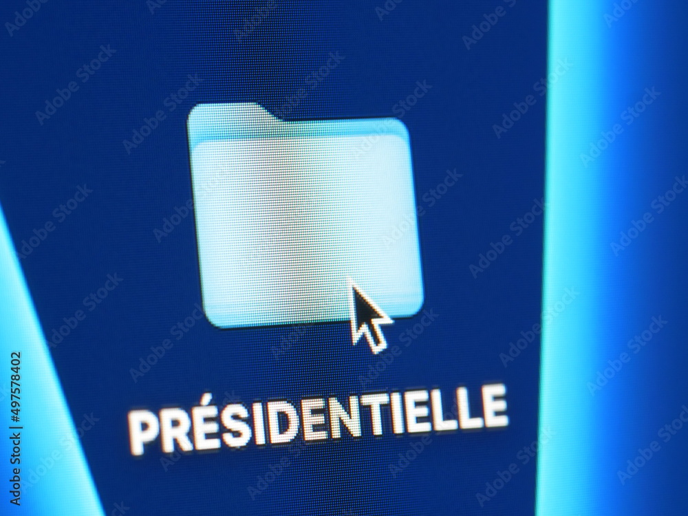 Présidentielle - photo macro d'un dossier sur un écran d'ordinateur Présidentielle - photo macro d'un dossier sur un écran d'ordinateur