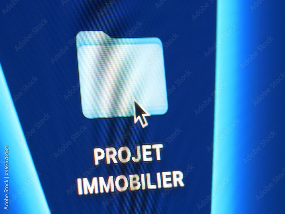 Projet immobilier - photo macro d'un dossier sur un écran d'ordinateur Projet immobilier - photo macro d'un dossier sur un écran d'ordinateur