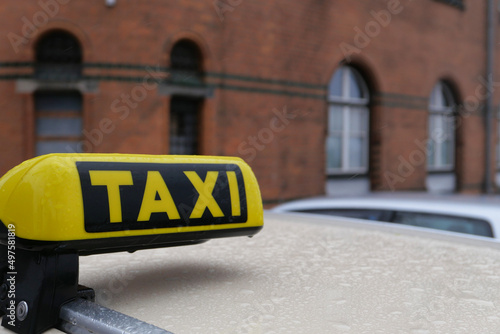 Taxi im Regen in Hamburg