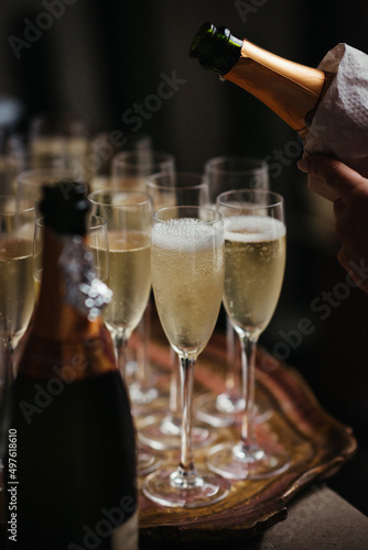 champagne serving