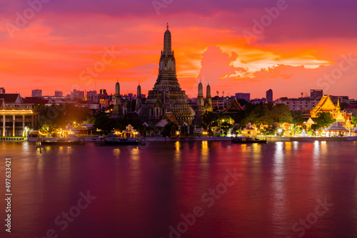 Wat Arun Ratchawararam Ratchawaramahawihan or Wat Arun in the night time, Bangkok Thailand.