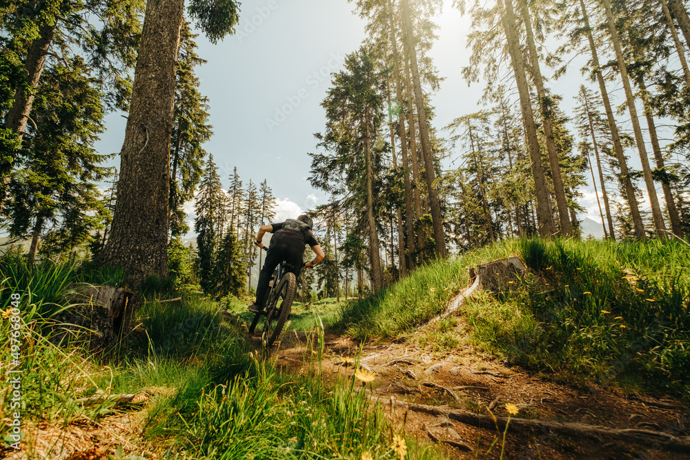 Mountainbiking in the Italian alps