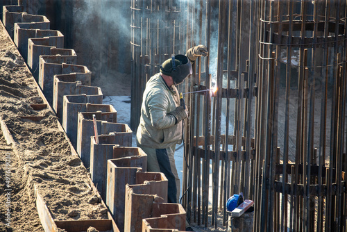 Bilde på lerret Steel welding or welder outdoors with welding smoke
