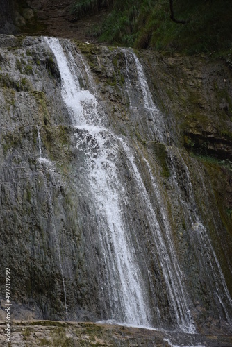 Cascade d'eau dans le Jura