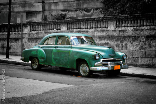 Oldtimer, Havanna, Cuba - Colour Key, Teilkolorierung photo