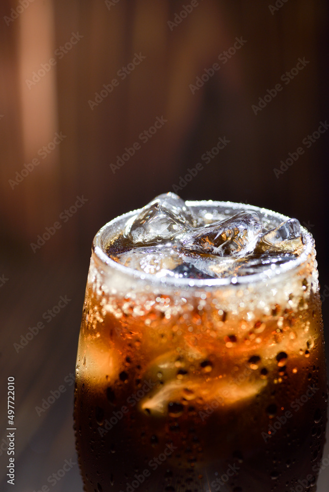 コーラ コーラ