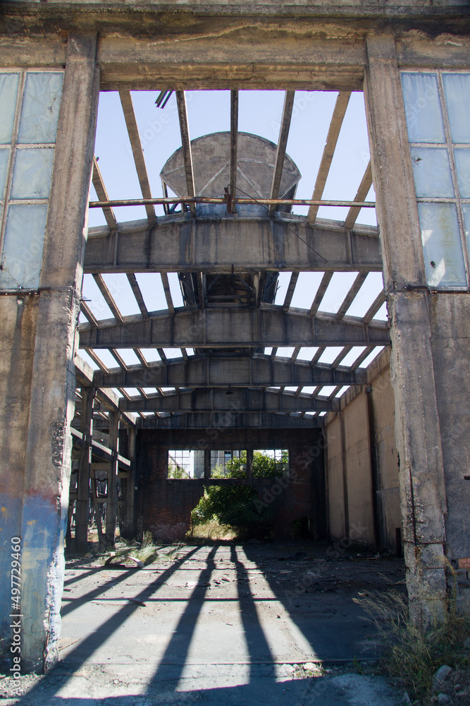 Obraz premium old abandoned factory