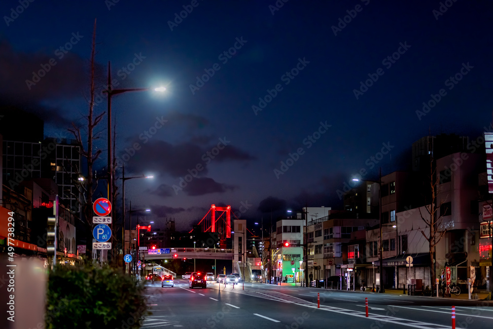 Fototapeta premium 福岡県北九州市戸畑区戸畑駅付近の街夜景