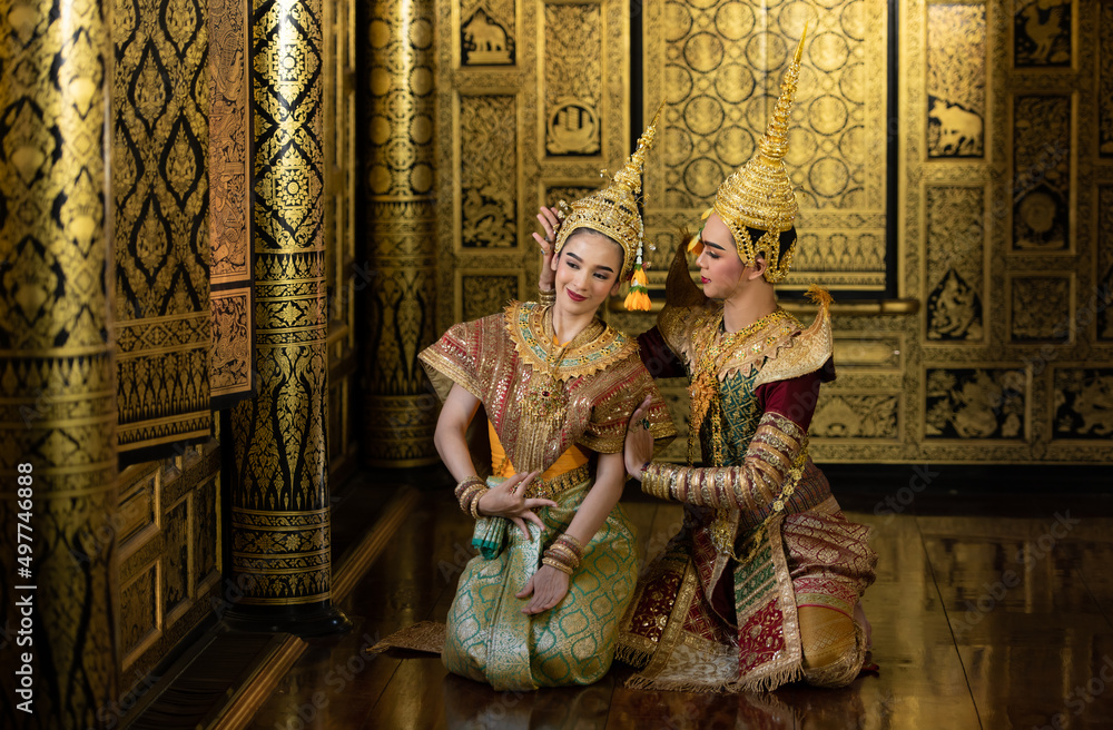 Fototapeta premium Khon, Is a classical Thai dance in mask. Except for these two characters who weren't wearing masks.