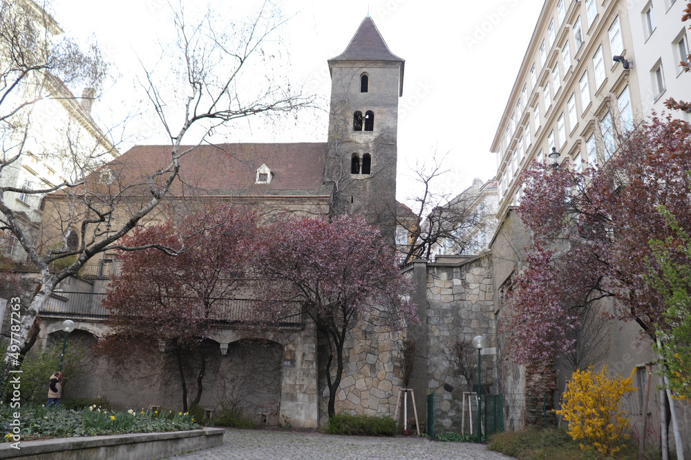 Fototapeta premium Ruprechtskirche in Wien