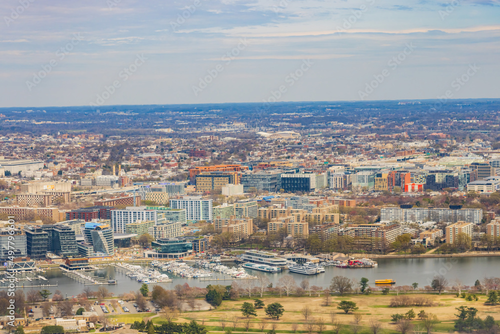 Obraz premium Aerial view of the cityscape of Washington DC