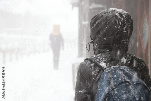 大寒波の中、雪が積もる銀山温泉 photo