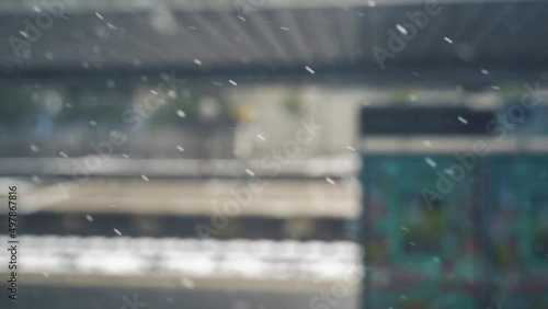 Voyage en train pluvieux