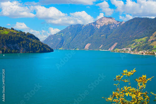 Blick auf den Luganersee, Alpen, Schweiz © santosha57