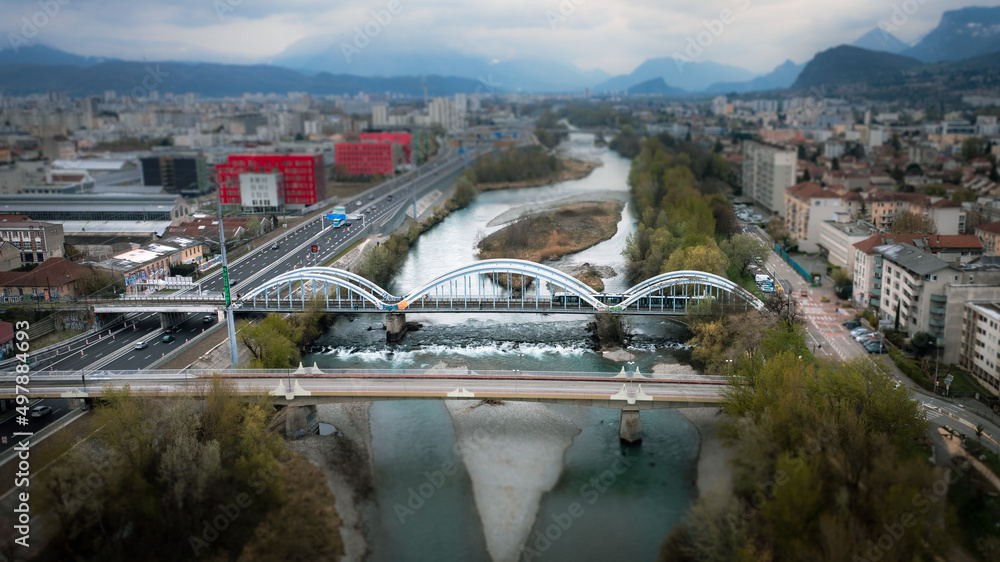 Obraz premium Le Pont du Drac en Tilt-Shift