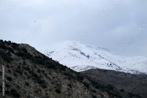 Obraz na płótnie Snow-capped mountains in Crete, in the Askifou region w salonie