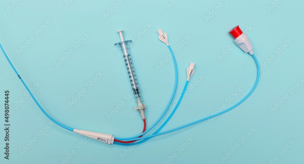 Proximal connecting tip of pulmonary artery catheter used for right