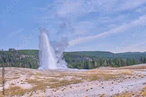 Old faithful geyser in Yellowstone
