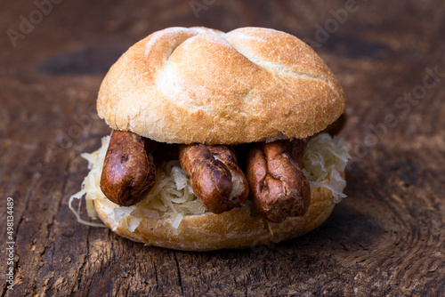 Plakat sausages in a bun