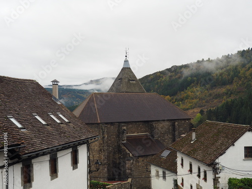 Ochagavia  pueblo ubicado en el pirineo navarro. Espa  a.