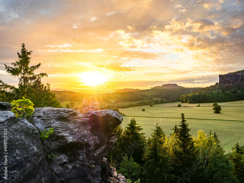 Quirl in der Sächsischen Schweiz - Aussicht Richtung Gohrisch und Falkenstein