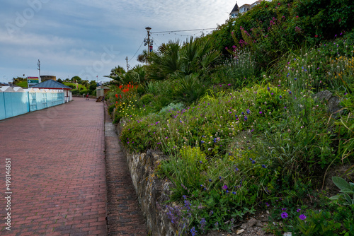 Eastbourn bei schlechtem Wetter - promenade photo