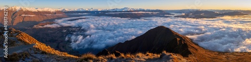 Canvas Print Sunrise over Roys Peak, Lake Wanaka and Mount Aspiring, South Island, New Zealan