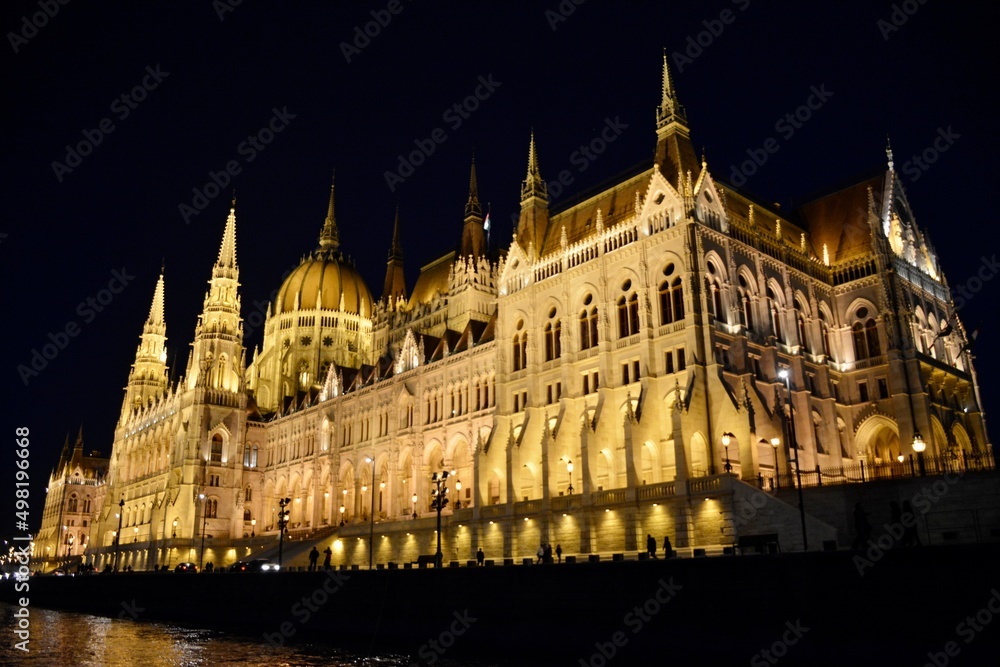 Fototapeta premium hungarian parliament building