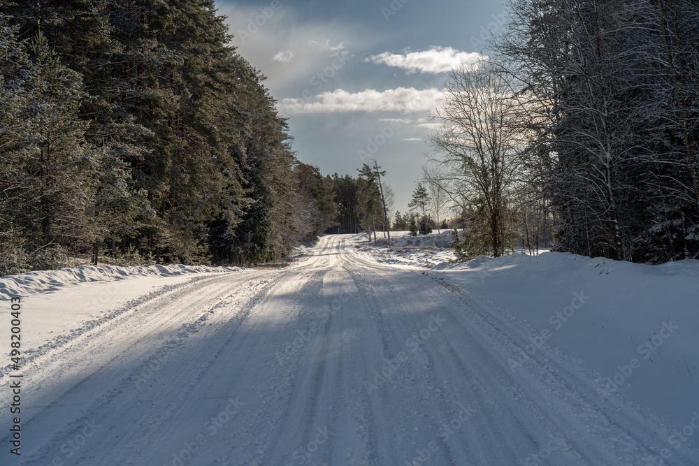 Obraz premium snow covered road