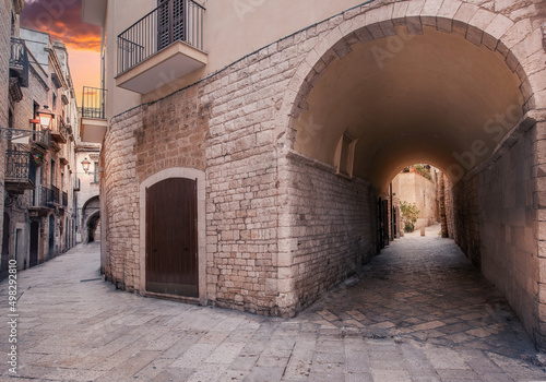 Fototapeta Naklejka Na Ścianę i Meble -  Alleyway in old  town of Bari, Puglia, South Italy
