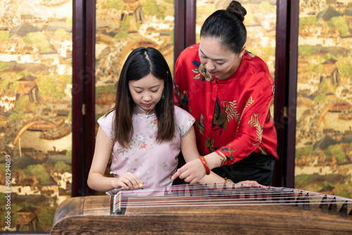 Learn guzheng playing