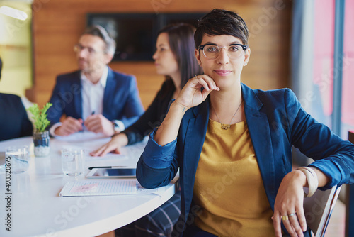 Fotografía Bright minds fill this boardroom