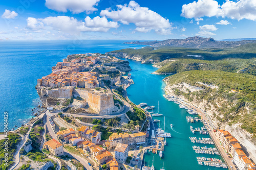 Canvas Aerial view of Bonifacio town in Corsica island, France