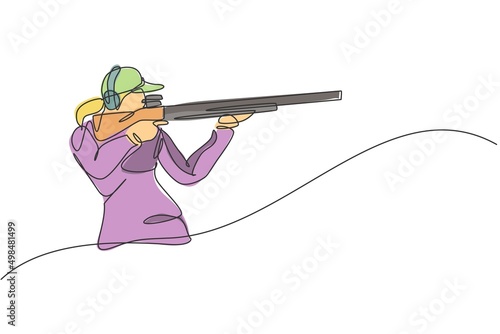 Single continuous line drawing of young athlete woman shooter holding gun and training to aim target tactical shooting. Shooting sport training concept. Trendy one line draw design vector illustration