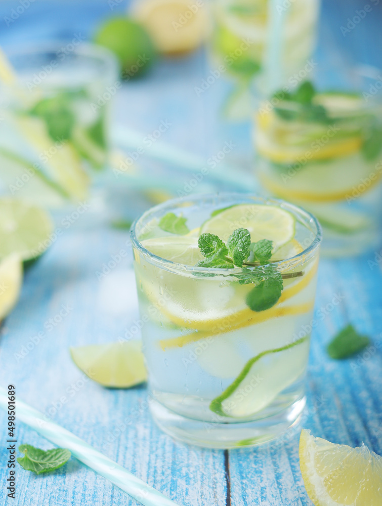 Glasses with lemon and lime lemonade