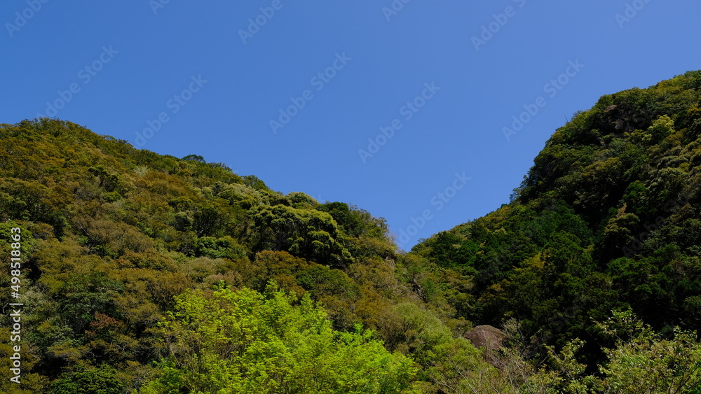 空と山 空と山